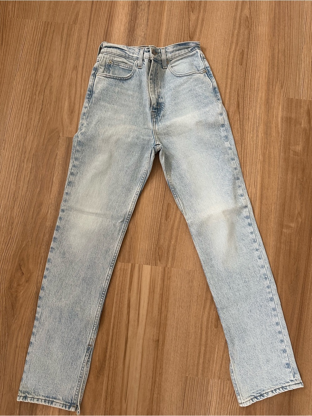Levi's Light Wash Blue High-Rise Straight Jeans